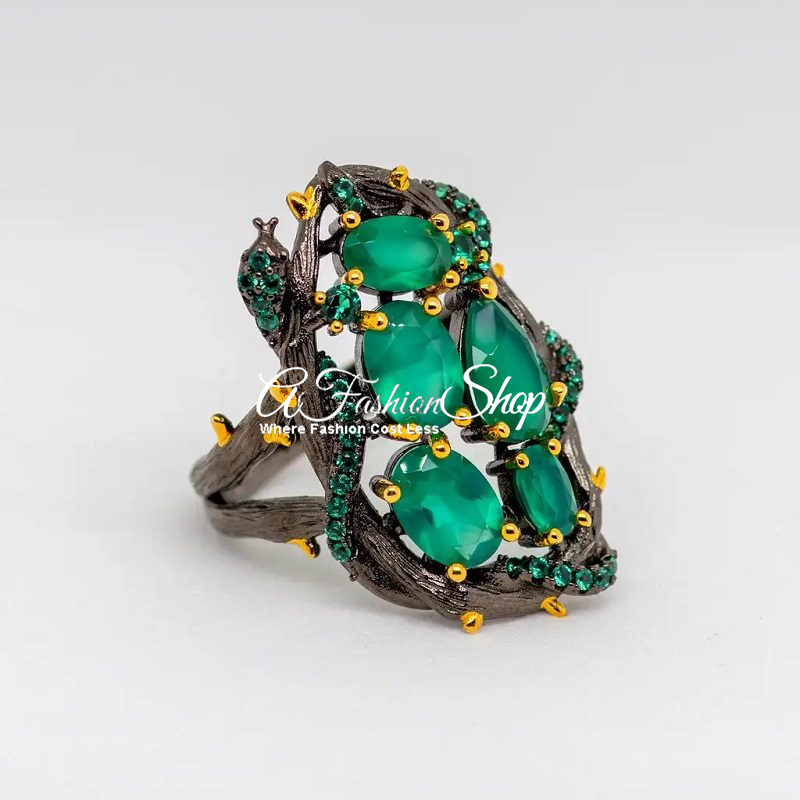 Vintage Green Agate Heritage Black Metal Signet Ring