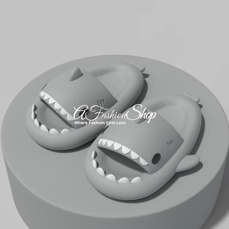 BubbleBite Shark Beach Sandals Gray Slingback/Open