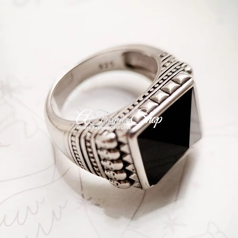 Skull Band Cocktail Ring Black For Biker - Image 2