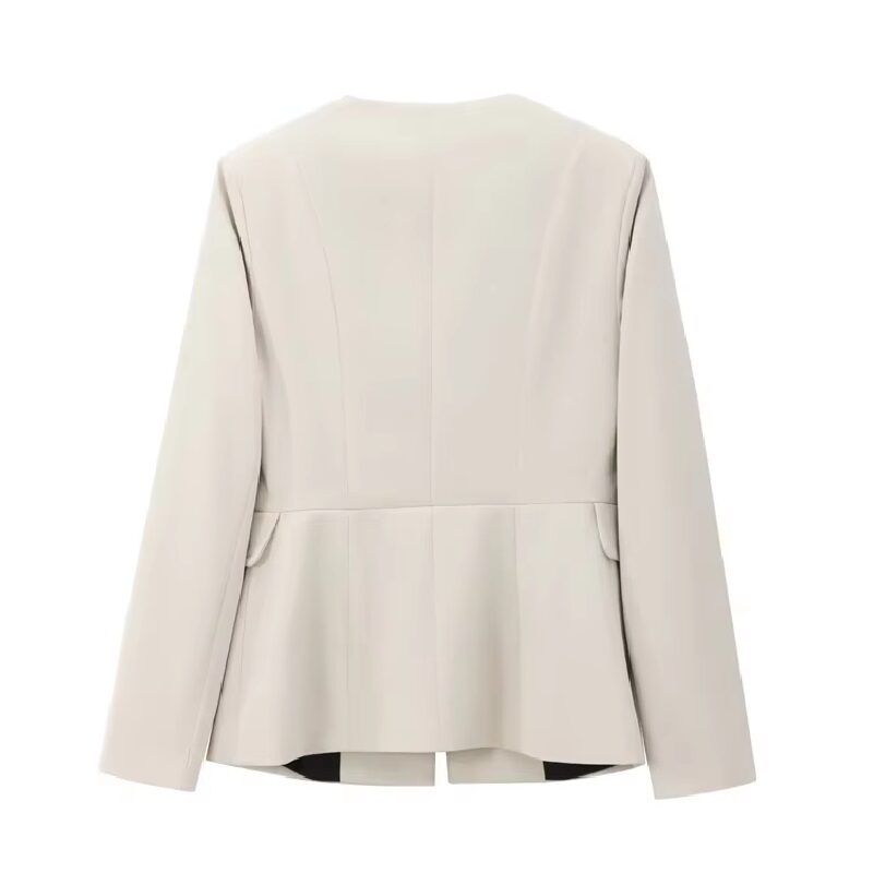 Premium Cropped Jacket With Gold Buttons - Image 2